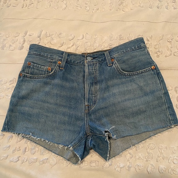 LEVI 501 DENIM SHORTS - Picture 1 of 4